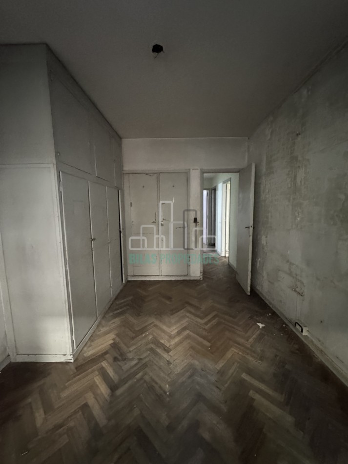 OPORTUNIDAD EN ALMAGRO - VENTA DEPARTAMENTO DE 4 AMBIENTES A REFACCIONAR