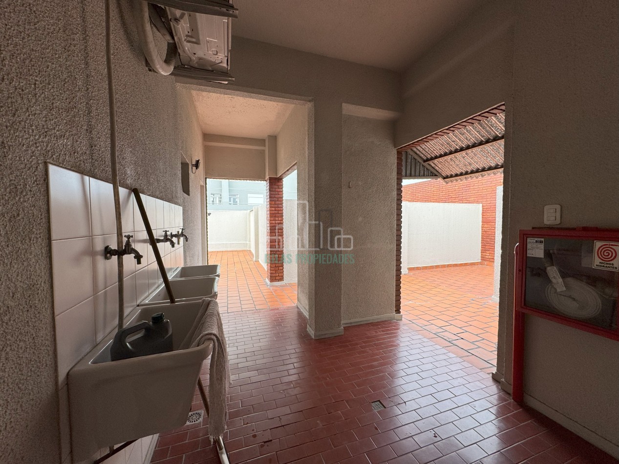 ALQUILER *SIN MASCOTA* DEPARTAMENTO DE 3 AMBIENTES EN ALMAGRO