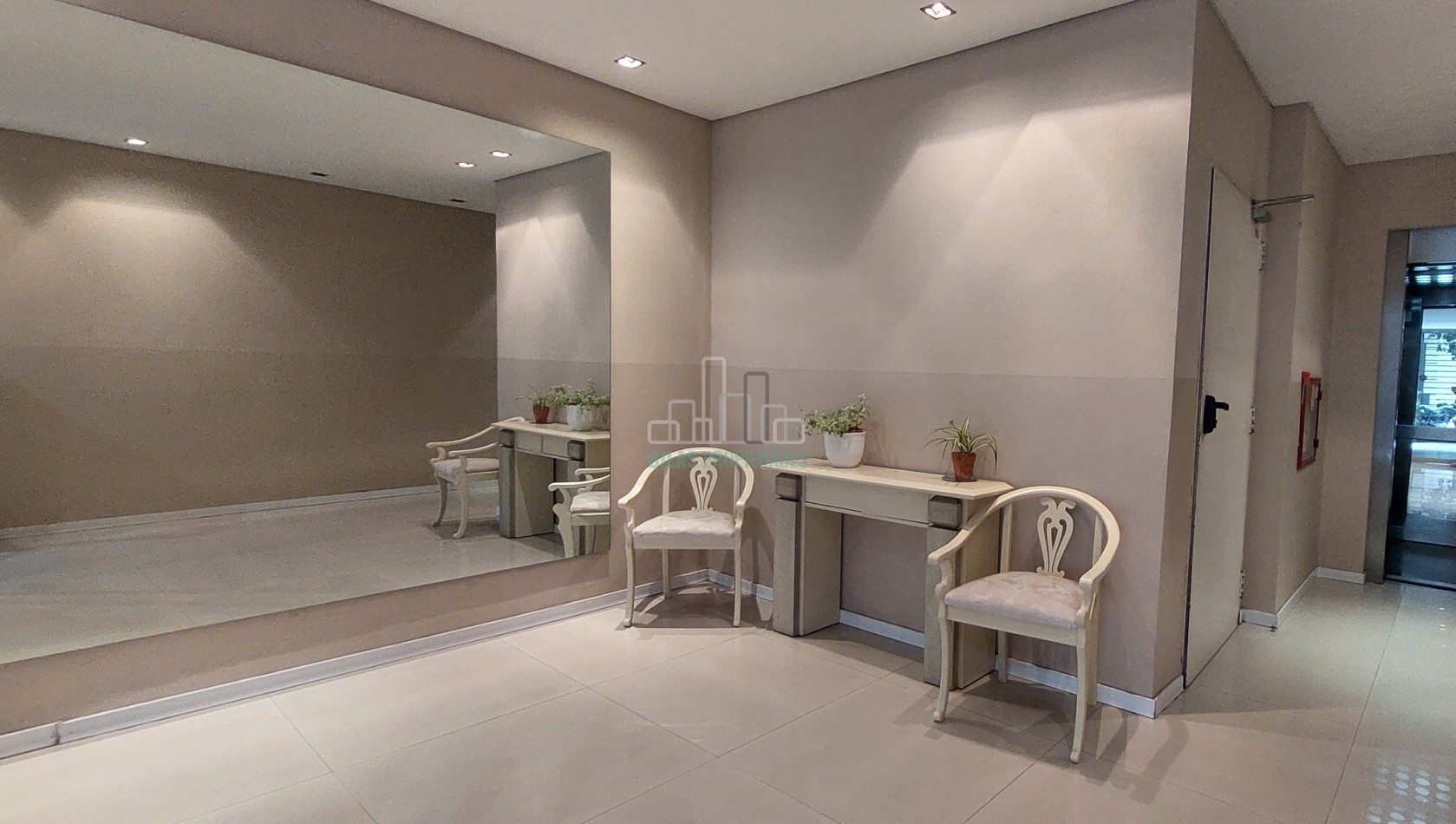 VENTA Monoambiente con parrrilla en SAN TELMO