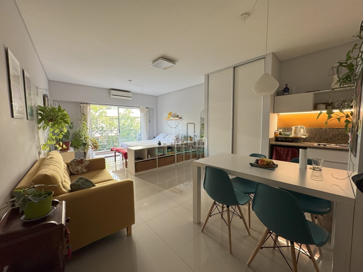 ALQUILER Monoambiente con balcon al frente en Caballito 