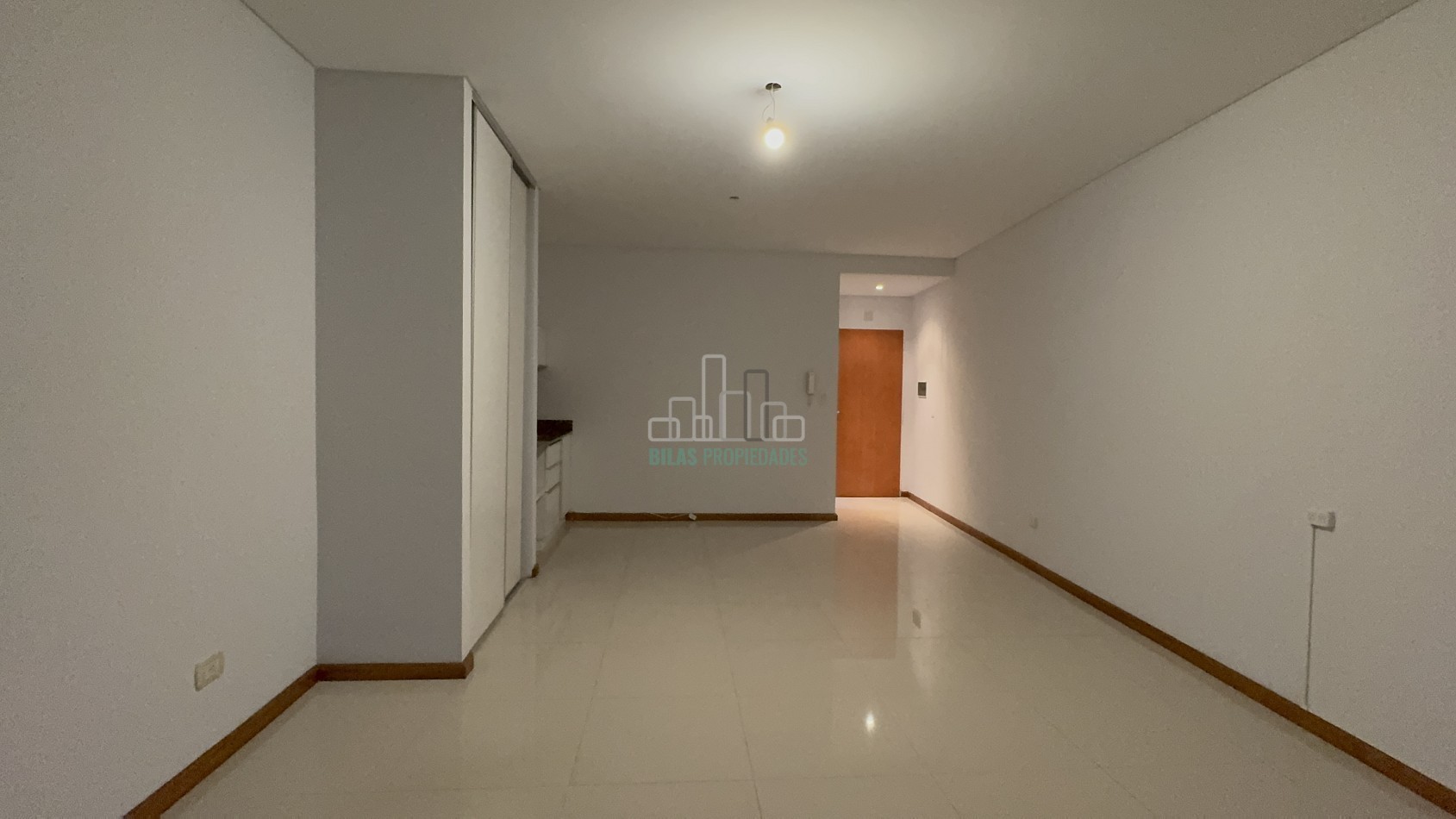 ALQUILER Monoambiente con balcon al frente en Caballito 