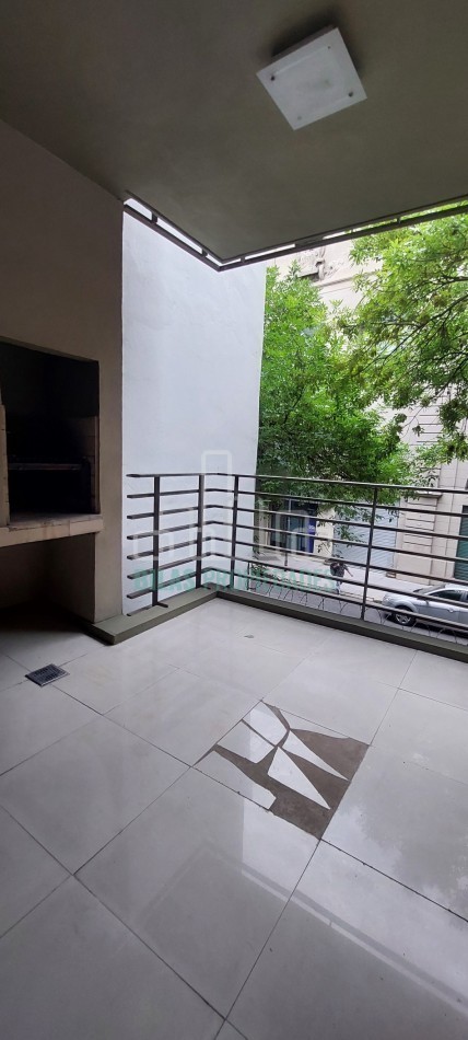 VENTA Monoambiente con parrrilla en SAN TELMO