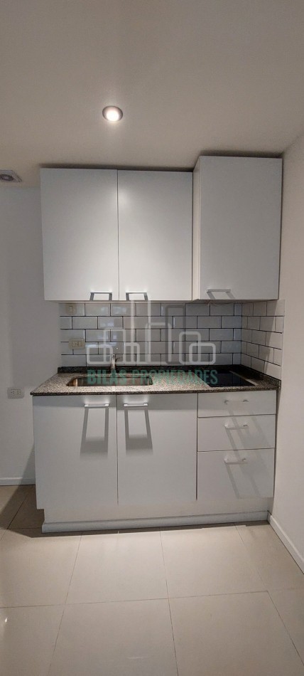 VENTA Monoambiente con parrrilla en SAN TELMO