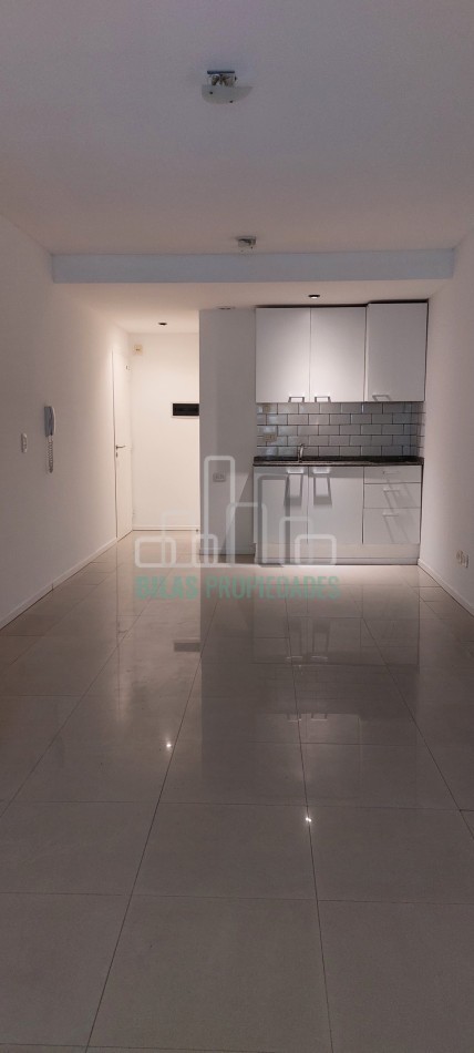 VENTA Monoambiente con parrrilla en SAN TELMO